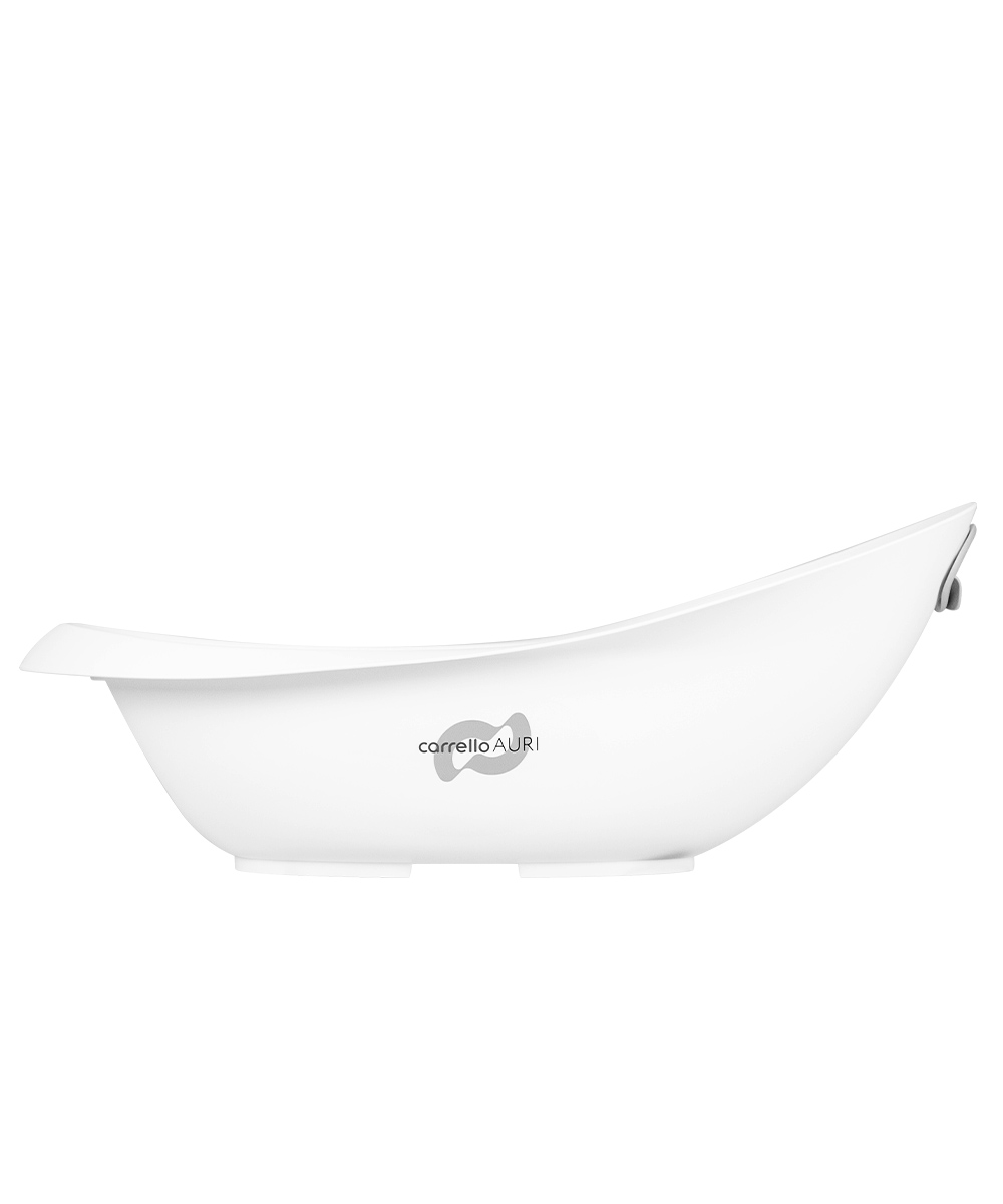 Детская ванночка с шезлонгом Auri 2026 Ванночка изготовлена из прочного гладкого пластика с закруглёнными краями, что делает её удобной и безопасной в использовании.